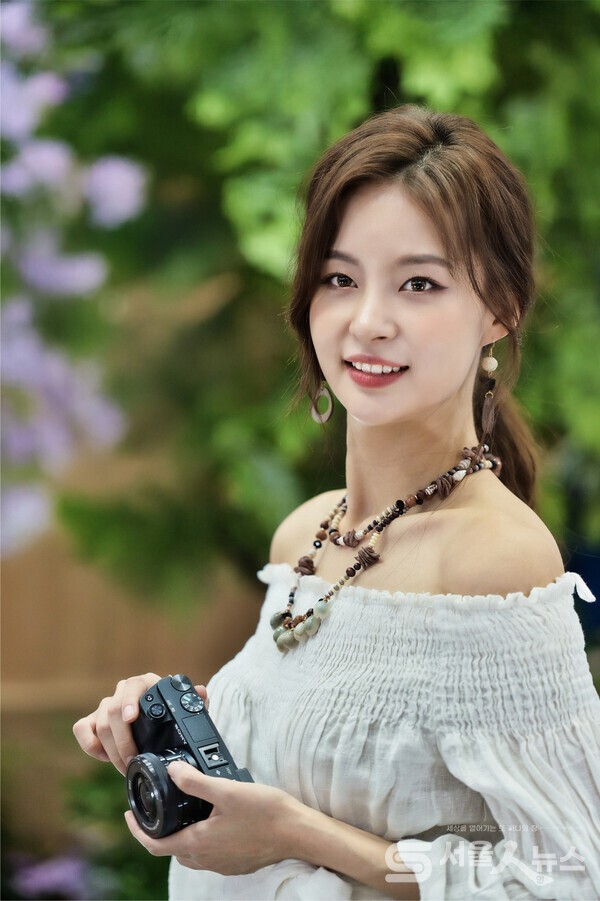 ▴Nikon D4, 155mm, F2.8, 1/250s, ISO 800, 수동촬영