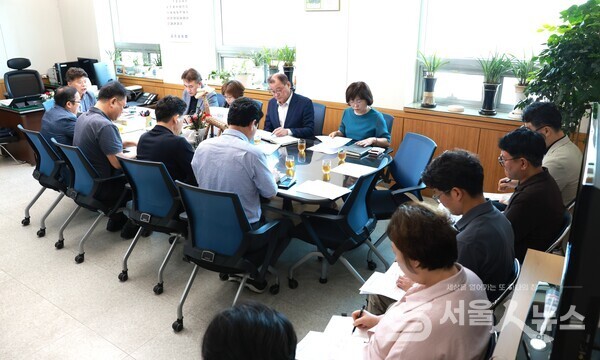 △지역경제 회복을 위한 촘촘한 대응 시작… 은평구, 민생회복 소비쿠폰 사업 철저 대비 긴급회의.