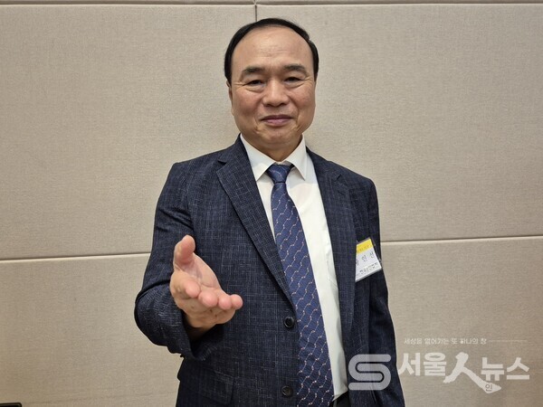 ▲황인선 시인.