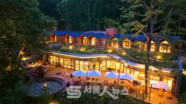 ▲수락 휴 본동 야경 모습.