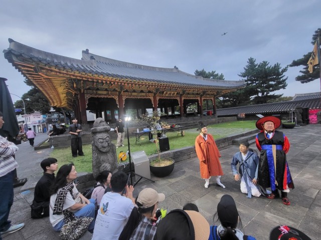 ‘저승차사와 원도심 유산투어’가 제주 원도심의 제주국가유산 6곳에서 성공적으로 개최됐다