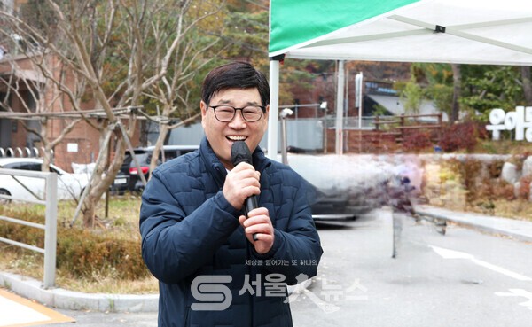 ▴강북구민이 건강하고 행복을 느낄 때까지 걷기운동으로 봉사하겠다는 뜻을 전한 김준기 강북구걷기협회장.